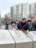 Сергей Агапов принял участие в торжественной церемонии возложения цветов к стеле «Город трудовой доблести»